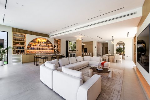 Villa de 4 dormitorios en Dubai, UAE No. 199856 9