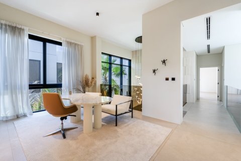 Villa de 4 dormitorios en Dubai, UAE No. 199856 20