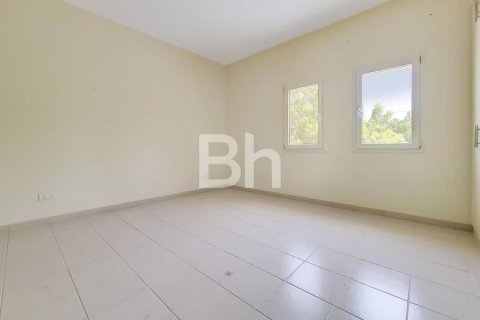 Villa de 4 dormitorios  No. 114529 7