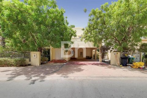 Villa de 4 dormitorios  No. 114529 13