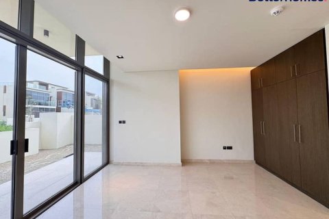 Villa de 5 dormitorios  No. 114528 8