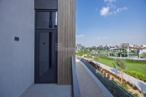 4 bedrooms Townhouse in Mudon, UAE No. 187646 3