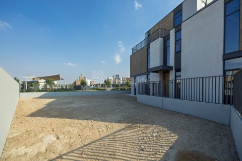 4 bedrooms Townhouse in Mudon, UAE No. 187641 9