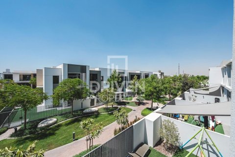 4 bedrooms Townhouse in Ruba, UAE No. 201869