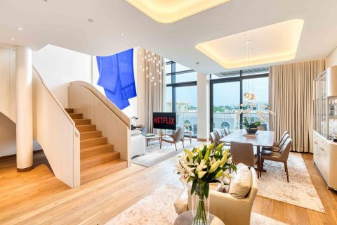 3 bedrooms Apartment in Jumeirah, UAE No. 198704