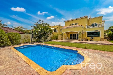 4 bedrooms Villa in Legacy, UAE No. 198703 15