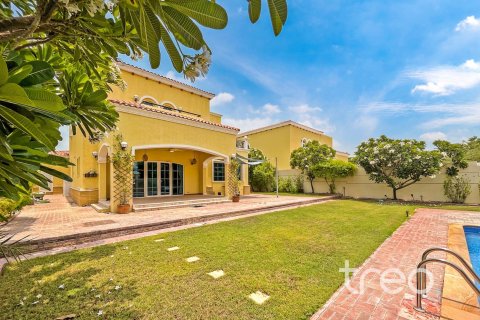 4 bedrooms Villa in Legacy, UAE No. 198703 5