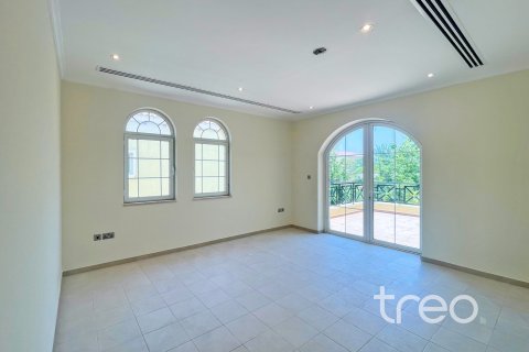 4 bedrooms Villa in Legacy, UAE No. 198703 7