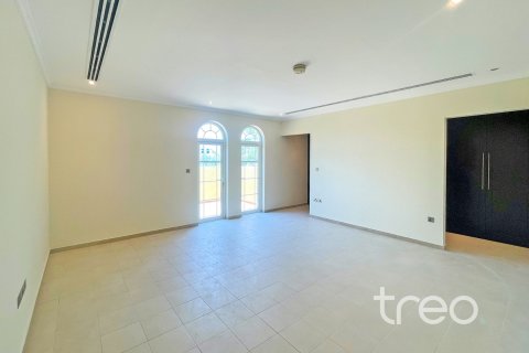 4 bedrooms Villa in Legacy, UAE No. 198703 8