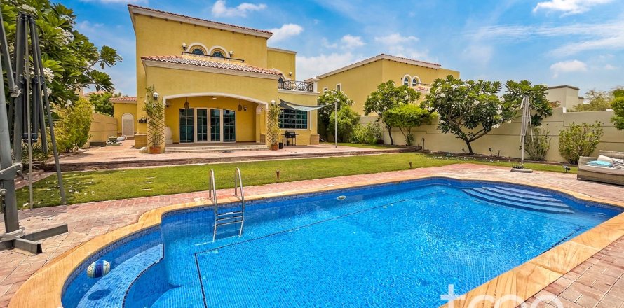 4 bedrooms Villa in Legacy, UAE No. 198703