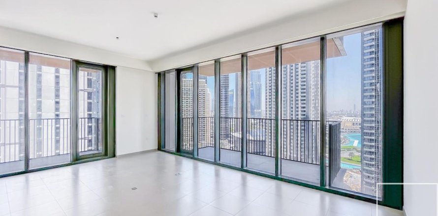 2 bedrooms Apartment in BLVD Heights, UAE No. 198706