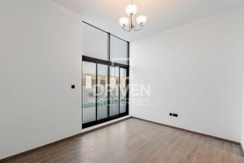 4 bedrooms Townhouse in District 11, UAE No. 201208 12