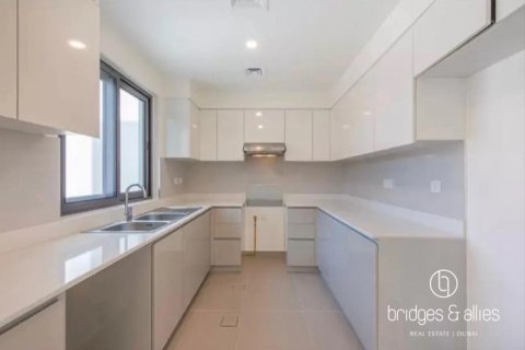 Villa de 4 dormitorios en Dubai Hills Estate, UAE No. 143052 9