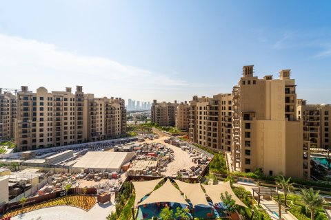 Квартира с 3 спальнями в Умм-Сукейм, ОАЭ №146936