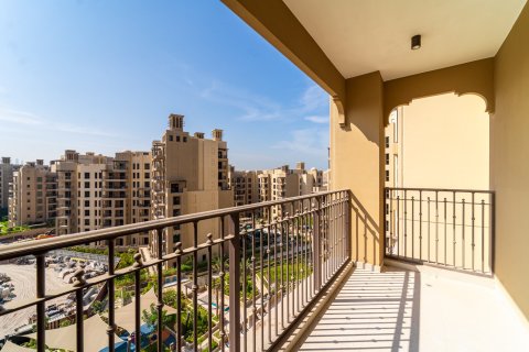 Квартира с 3 спальнями в Умм-Сукейм, ОАЭ №146936 3