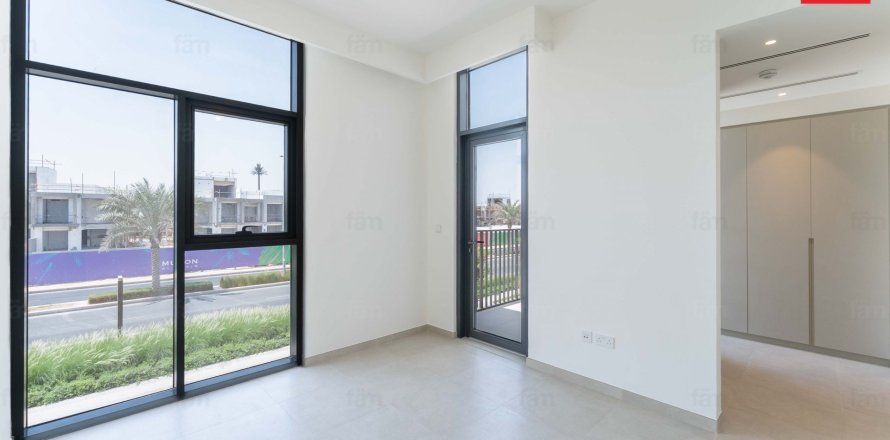 4 bedrooms Townhouse  No. 109456