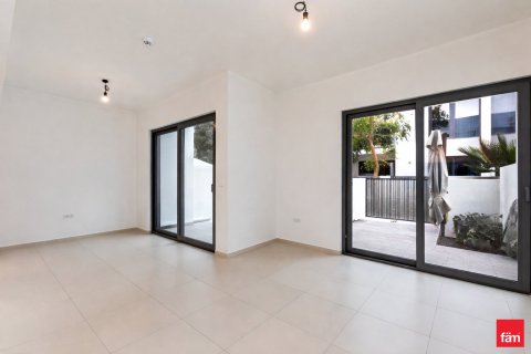 Вилла с 3 спальнями в Tilal Al Ghaf, ОАЭ №149313 3