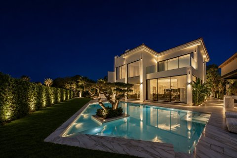 Villa de 5 chambres à Jumeirah Islands, UAE No. 202371