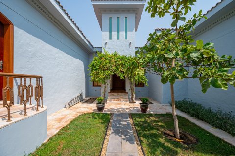 Villa de 5 dormitorios en Al Barsha, UAE No. 202370 5