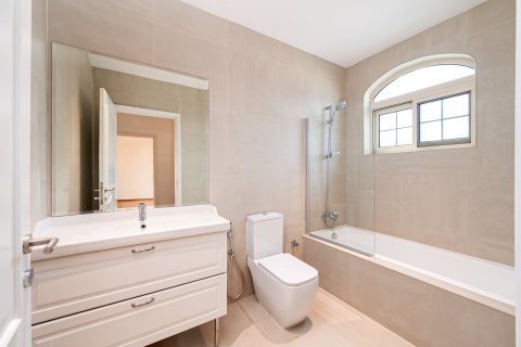 Villa de 5 dormitorios en Al Barsha, UAE No. 202370 19