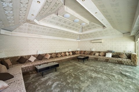 Villa de 5 dormitorios en Al Barsha, UAE No. 202370 24