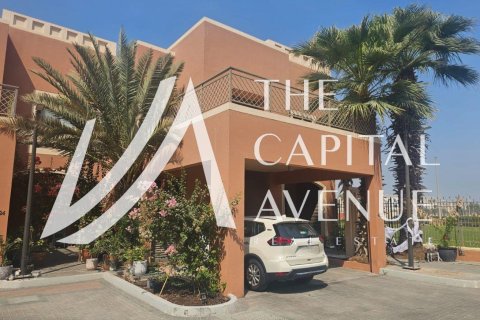 Villa de 4 dormitorios No. 120061 2