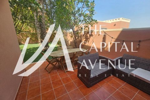 Villa de 4 dormitorios No. 120061 3