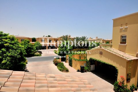 Townhouse de 2 dormitorios en Arabian Ranches 2, UAE No. 167451 4
