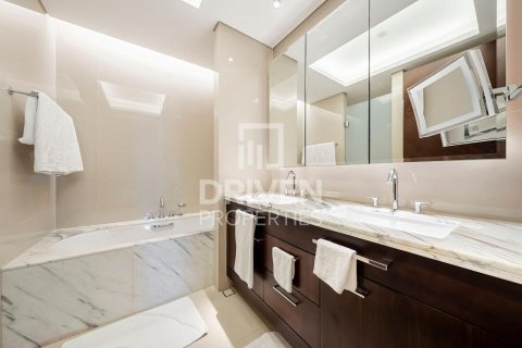 Apartment de 2 dormitorios en The Address Sky View Towers, UAE No. 190090 14