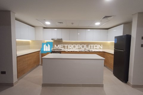 Apartment de 2 dormitorios en Al Reem Island, UAE No. 142132 5