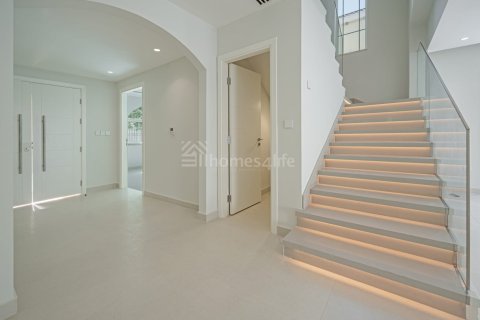 Villa de 5 dormitorios en Jumeirah Park, UAE No. 163396 28