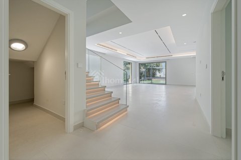 Villa de 5 dormitorios en Jumeirah Park, UAE No. 163396 29