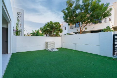 Villa de 3 dormitorios en Hayat Townhouses, UAE No. 163400 8
