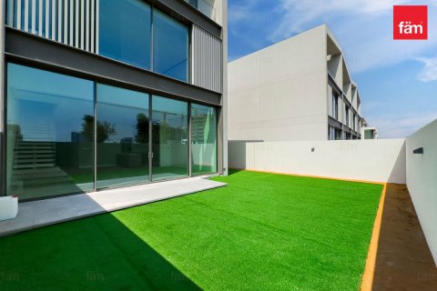 3 bedrooms Townhouse in Dubai, UAE No. 143503 14