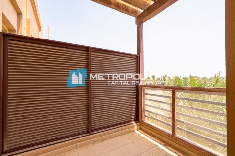 Таунхаус с 4 спальнями в Халифа-Сити, ОАЭ №145726 11