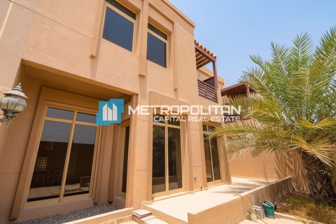 Таунхаус с 4 спальнями в Халифа-Сити, ОАЭ №145726