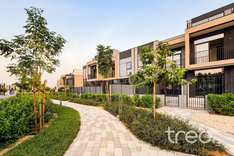 Villa de 3 dormitorios en Mudon, UAE No. 173663 7
