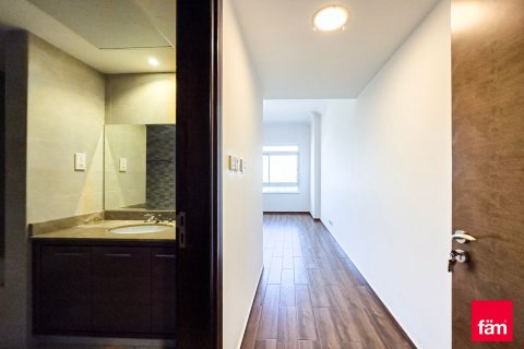 2 bedrooms Apartment in Dubai, UAE No. 143654 4