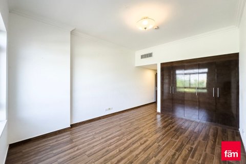 2 bedrooms Apartment in Dubai, UAE No. 143654 7