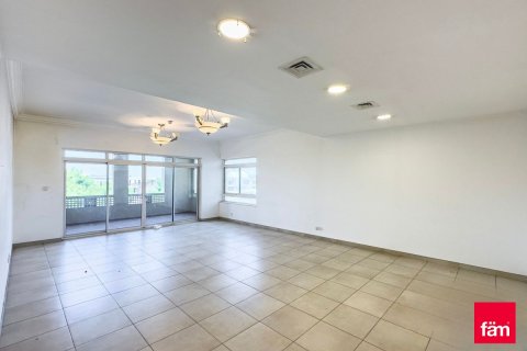 2 bedrooms Apartment in Dubai, UAE No. 143654 14