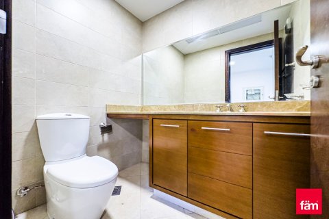 2 bedrooms Apartment in Dubai, UAE No. 143654 21