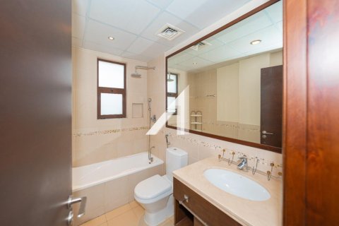 3 bedrooms Villa in Dubai, UAE No. 136828 15