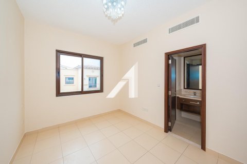 3 bedrooms Villa in Dubai, UAE No. 136828 7