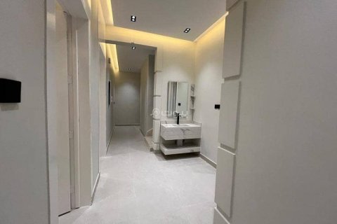 6 bedrooms Villa in Riyadh, Saudi Arabia No. 60556 16