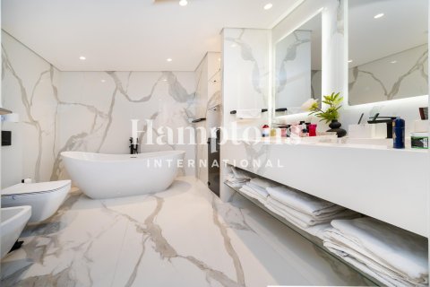 2 bedrooms Apartment in FIVE Palm Jumeirah, UAE No. 208454 5