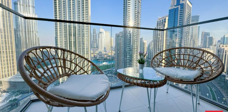 Apartment de 3 dormitorios en Downtown Dubai (Downtown Burj Dubai), UAE No. 166641