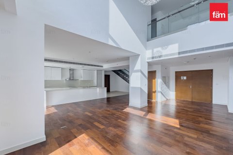 Apartment de 4 dormitorios en City Walk, UAE No. 166642 6