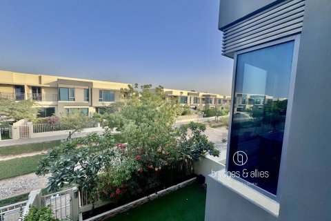 Villa de 4 dormitorios en Dubai Hills Estate, UAE No. 148176 12