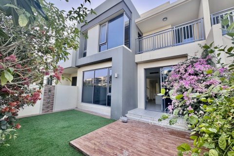 Villa de 4 dormitorios en Dubai Hills Estate, UAE No. 148176 3