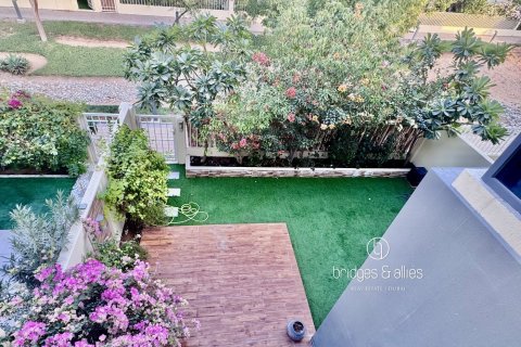 Villa de 4 dormitorios en Dubai Hills Estate, UAE No. 148176 13